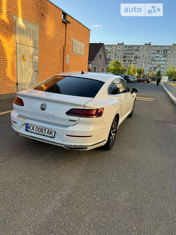 Лифтбек Volkswagen Arteon 2018 в Киеве