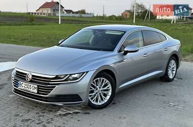 Лифтбек Volkswagen Arteon 2017 в 