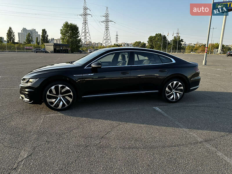 Лифтбек Volkswagen Arteon 2017 в Киеве