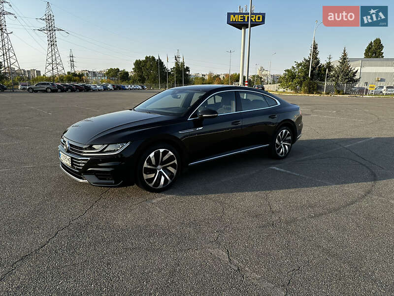 Лифтбек Volkswagen Arteon 2017 в Киеве