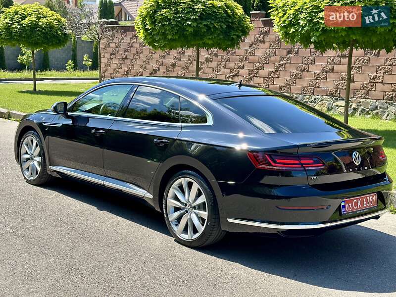 Лифтбек Volkswagen Arteon 2017 в Киеве фото 28 Лифтбек Volkswagen Arteon 2017 в Киеве