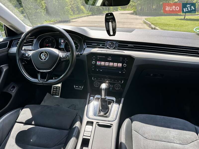 Лифтбек Volkswagen Arteon 2017 в Киеве фото 48 Лифтбек Volkswagen Arteon 2017 в Киеве