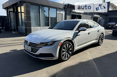 Лифтбек Volkswagen Arteon 2018 в Киеве