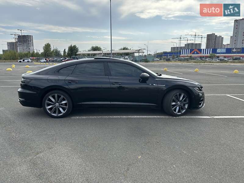 Лифтбек Volkswagen Arteon 2019 в Киеве