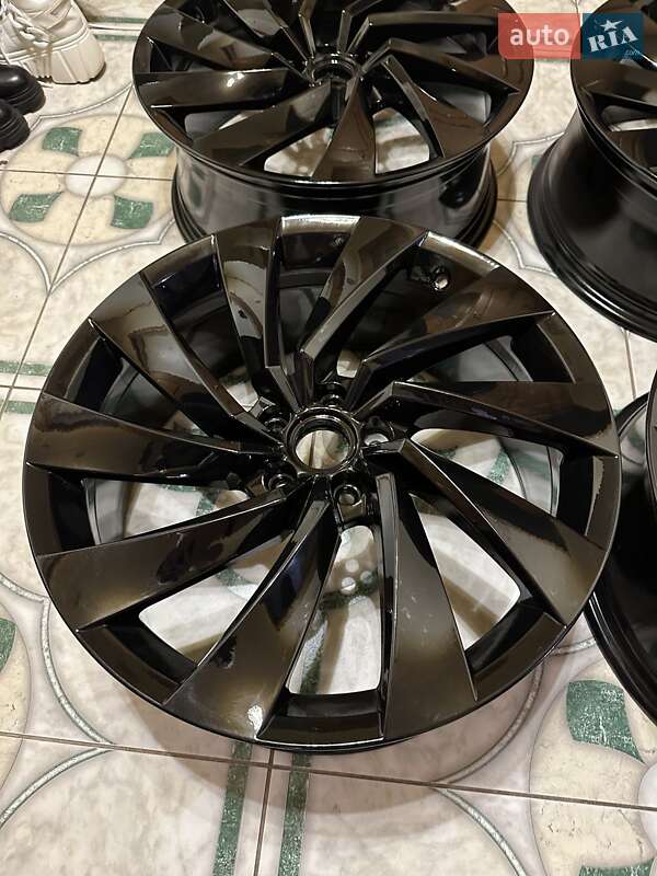 Лифтбек Volkswagen Arteon 2019 в Киеве