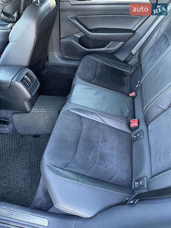 Лифтбек Volkswagen Arteon 2017 в Иршаве