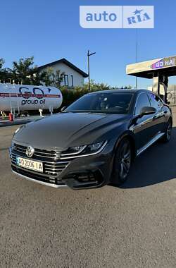 Ліфтбек Volkswagen Arteon 2017 в Іршаві