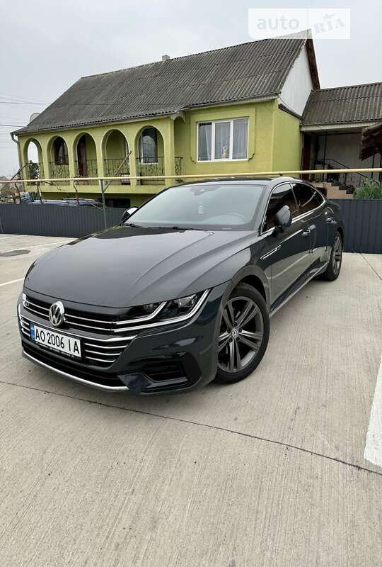 Ліфтбек Volkswagen Arteon 2017 в Іршаві