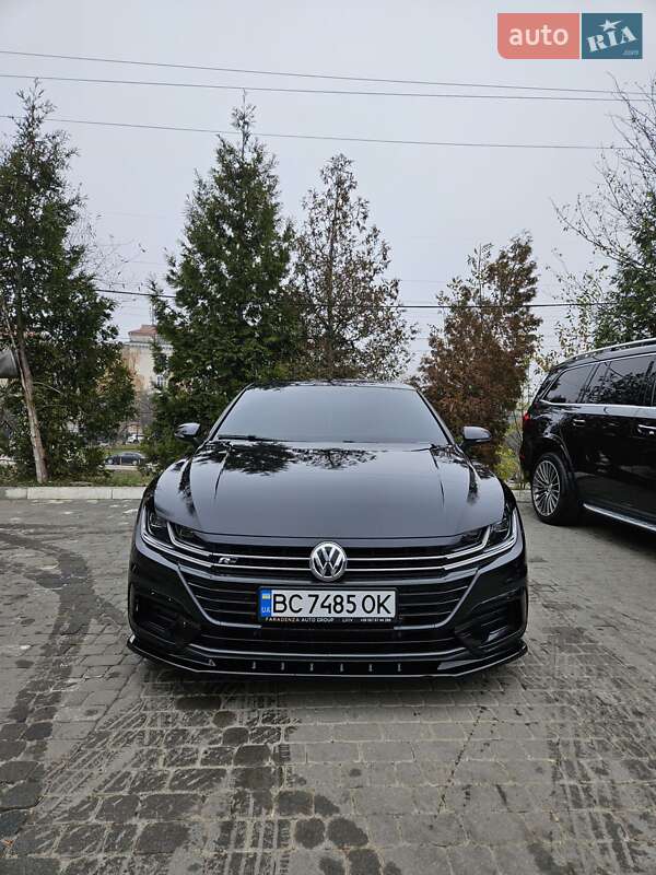 Лифтбек Volkswagen Arteon 2018 в Львове