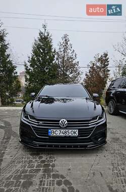 Лифтбек Volkswagen Arteon 2018 в Львове