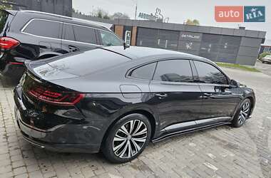 Лифтбек Volkswagen Arteon 2018 в Львове