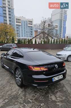 Лифтбек Volkswagen Arteon 2018 в Львове