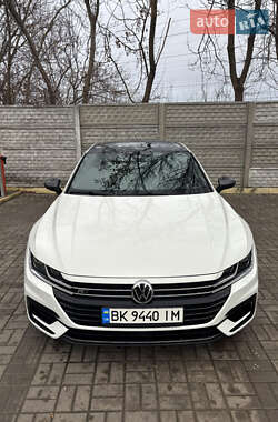 Лифтбек Volkswagen Arteon 2020 в 