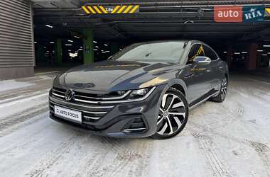 Лифтбек Volkswagen Arteon 2018 в Киеве