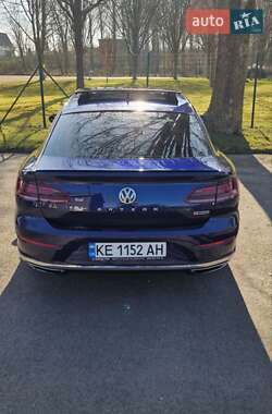 Лифтбек Volkswagen Arteon 2018 в 