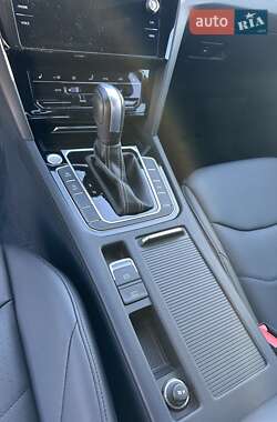 Ліфтбек Volkswagen Arteon 2022 в 