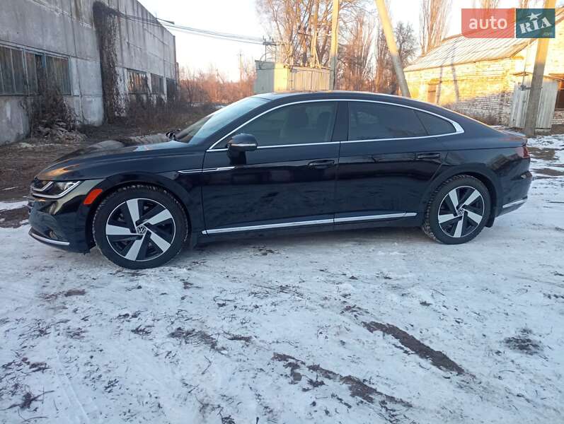 Лифтбек Volkswagen Arteon 2020 в Киеве