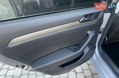 Ліфтбек Volkswagen Arteon 2020 в 