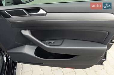 Лифтбек Volkswagen Arteon 2017 в 