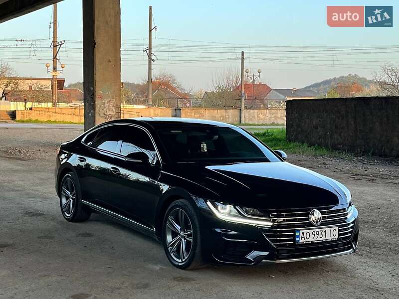 Лифтбек Volkswagen Arteon 2018 в 