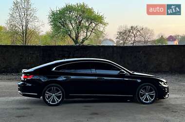 Лифтбек Volkswagen Arteon 2018 в 