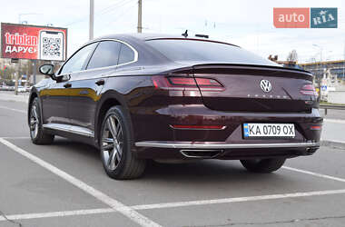 Лифтбек Volkswagen Arteon 2017 в 