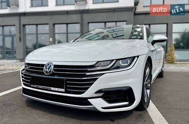 Ліфтбек Volkswagen Arteon 2018 в 