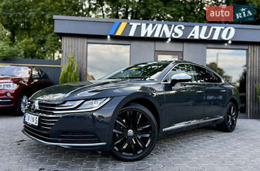 Лифтбек Volkswagen Arteon 2018 в 