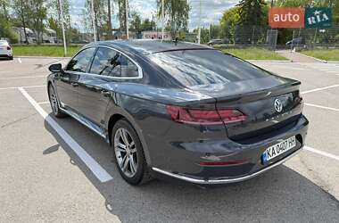 Лифтбек Volkswagen Arteon 2017 в 