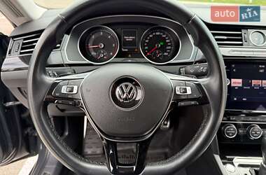 Лифтбек Volkswagen Arteon 2017 в 