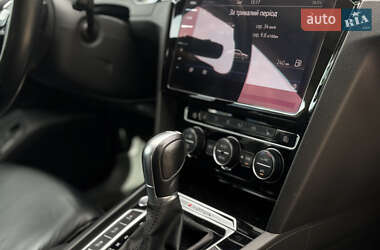 Лифтбек Volkswagen Arteon 2017 в 
