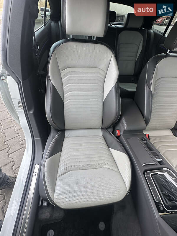 Лифтбек Volkswagen Arteon 2018 в Киеве