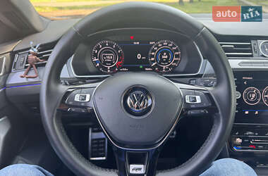 Лифтбек Volkswagen Arteon 2019 в 