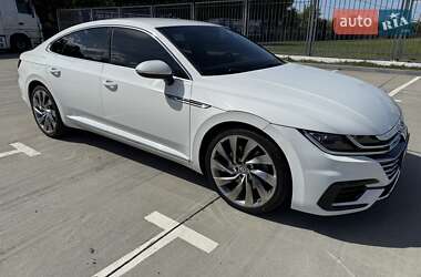 Лифтбек Volkswagen Arteon 2019 в 