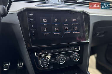 Лифтбек Volkswagen Arteon 2017 в 