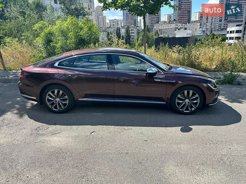 Лифтбек Volkswagen Arteon 2018 в Киеве