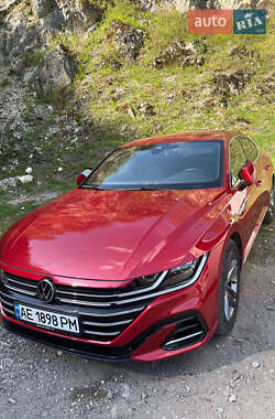 Ліфтбек Volkswagen Arteon 2021 в Ужгороді
