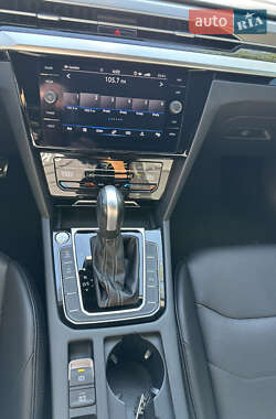 Лифтбек Volkswagen Arteon 2022 в 