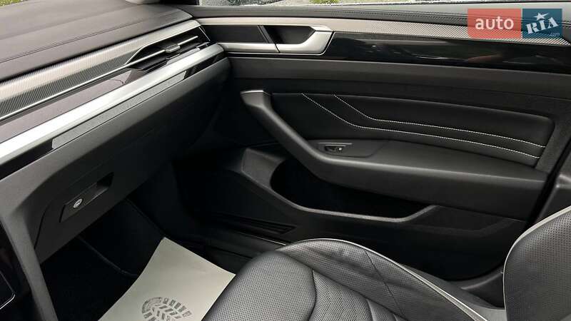 Лифтбек Volkswagen Arteon 2021 в Львове