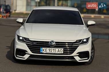 Лифтбек Volkswagen Arteon 2020 в 