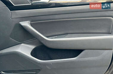 Лифтбек Volkswagen Arteon 2017 в 