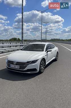 Лифтбек Volkswagen Arteon 2017 в 