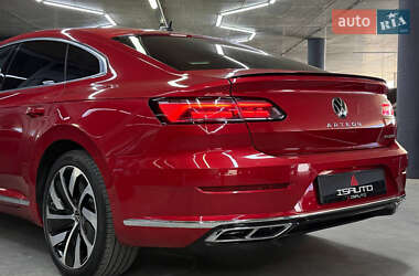 Лифтбек Volkswagen Arteon 2021 в 