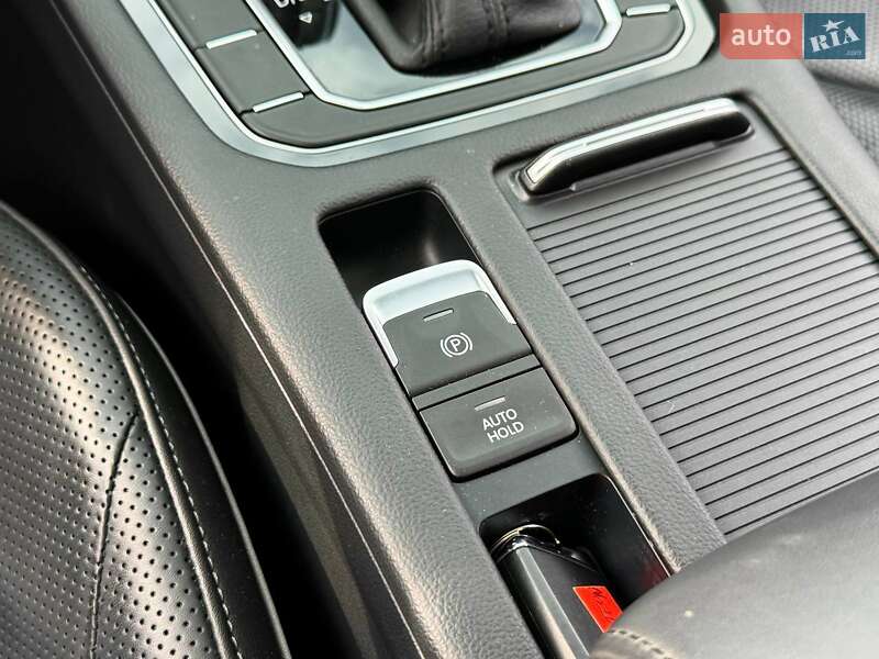 Лифтбек Volkswagen Arteon 2019 в Киеве фото 40 Лифтбек Volkswagen Arteon 2019 в Киеве
