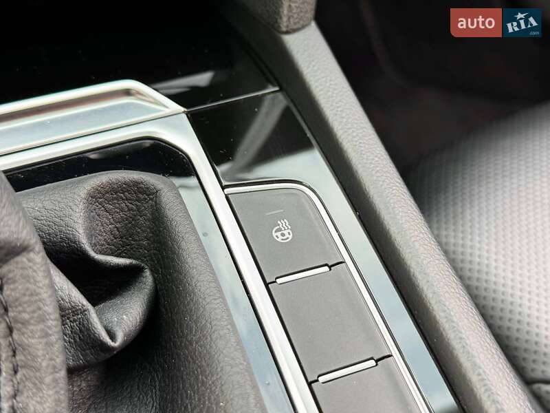 Лифтбек Volkswagen Arteon 2019 в Киеве фото 41 Лифтбек Volkswagen Arteon 2019 в Киеве