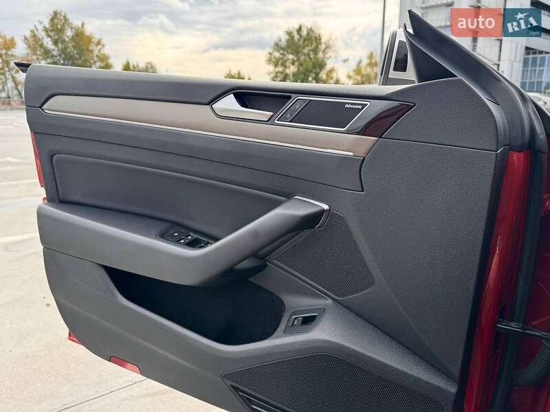 Лифтбек Volkswagen Arteon 2019 в Киеве фото 46 Лифтбек Volkswagen Arteon 2019 в Киеве