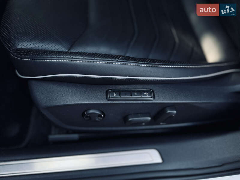 Лифтбек Volkswagen Arteon 2018 в Львове