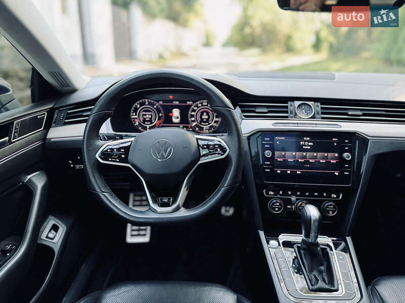 Лифтбек Volkswagen Arteon 2018 в Львове