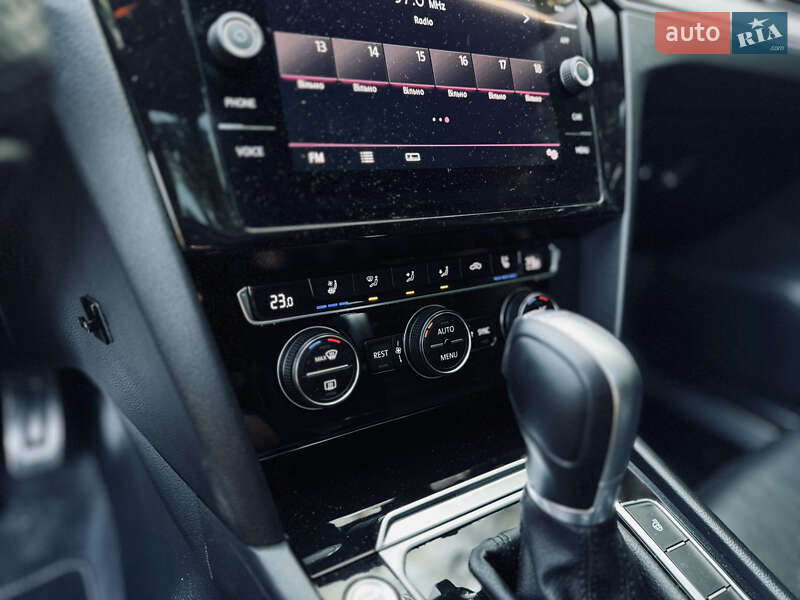 Лифтбек Volkswagen Arteon 2018 в Львове