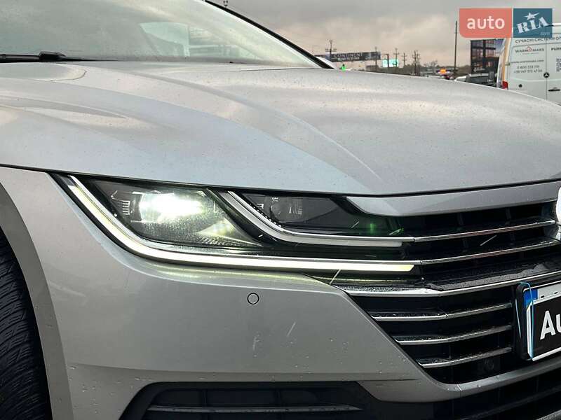 Лифтбек Volkswagen Arteon 2018 в Львове